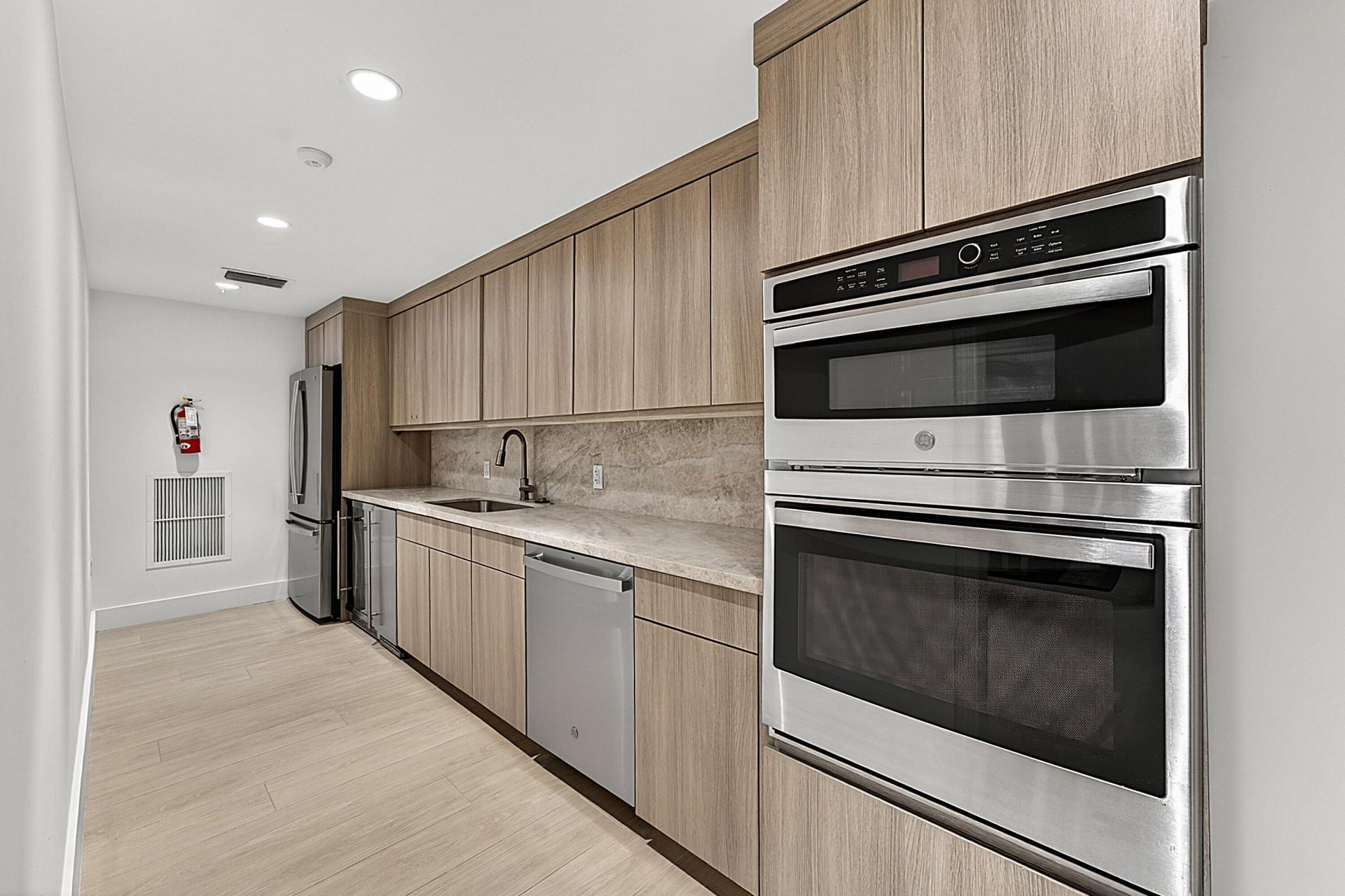 2773 S Ocean Boulevard, Unit 2060, Palm Beach, FL 33480 Photo