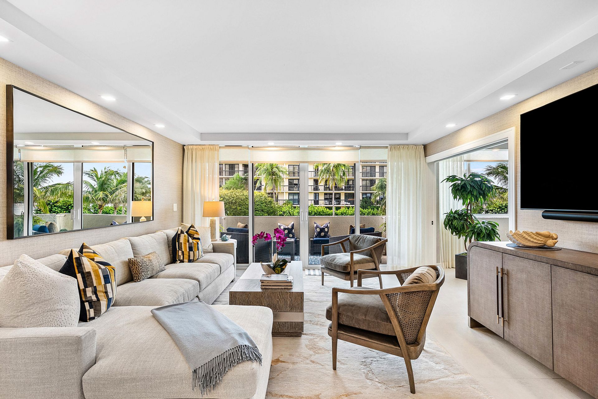 2773 S Ocean Boulevard, Unit 2060, Palm Beach, FL 33480 Photo