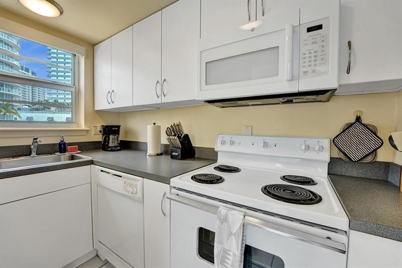341 N Birch Road, Unit 416, Fort Lauderdale, FL 33304 Photo