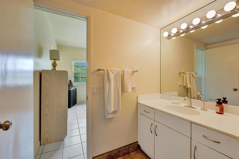 341 N Birch Road, Unit 416, Fort Lauderdale, FL 33304 Photo