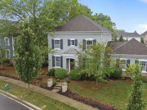 9351 Burnett Lane, Dublin, OH 43017
