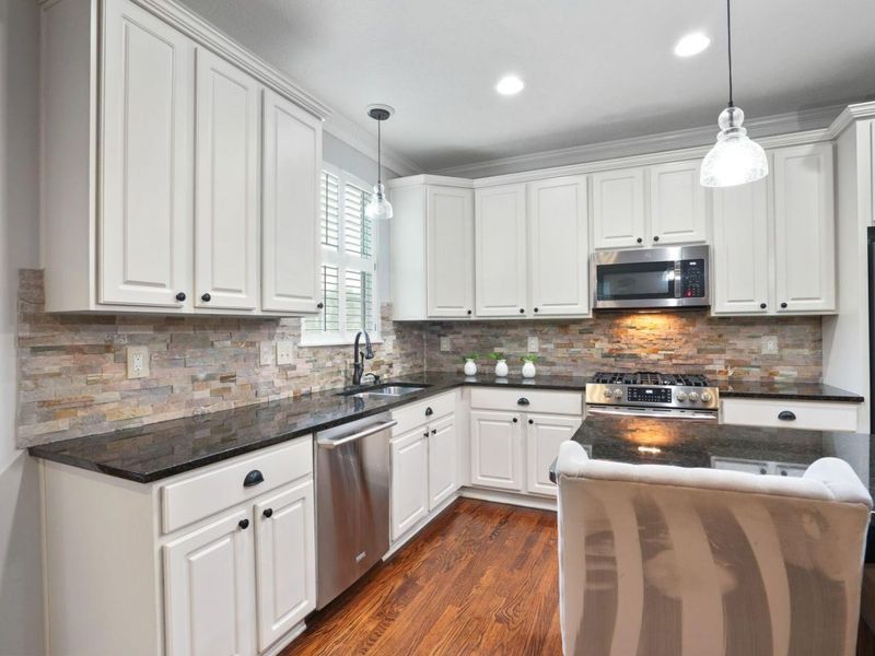 9351 Burnett Lane, Dublin, OH 43017 Photo 12