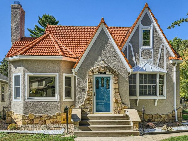 2850 Arthur Street NE, Minneapolis, MN 55418
