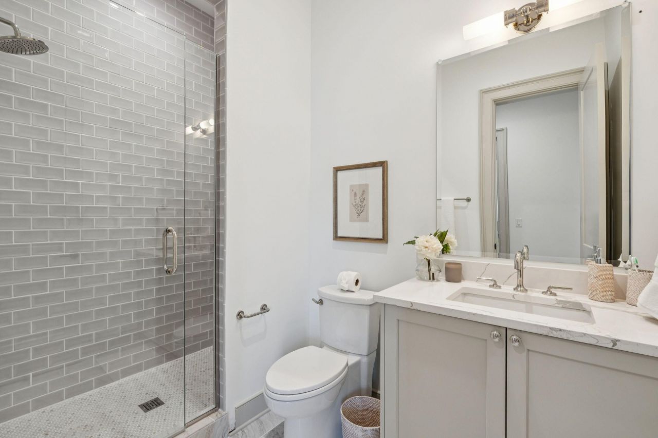 519 Helmsman Street Photo 12