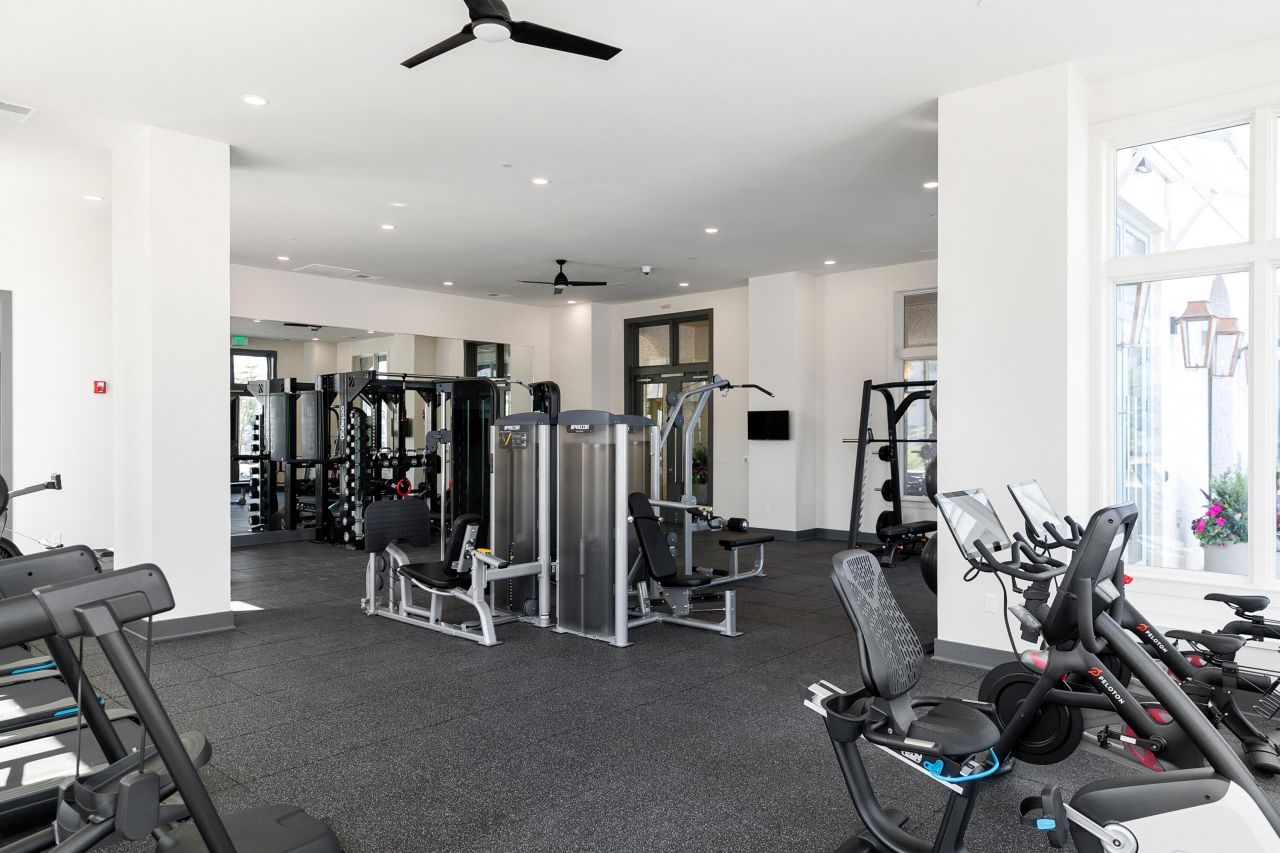 519 Helmsman Street Photo 23