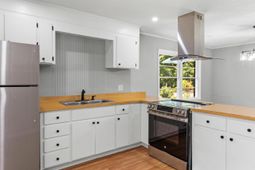 1825 Atlantic Ave photo 4