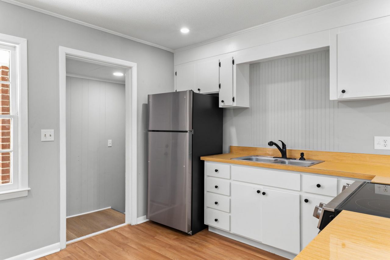 1825 Atlantic Ave Photo 6