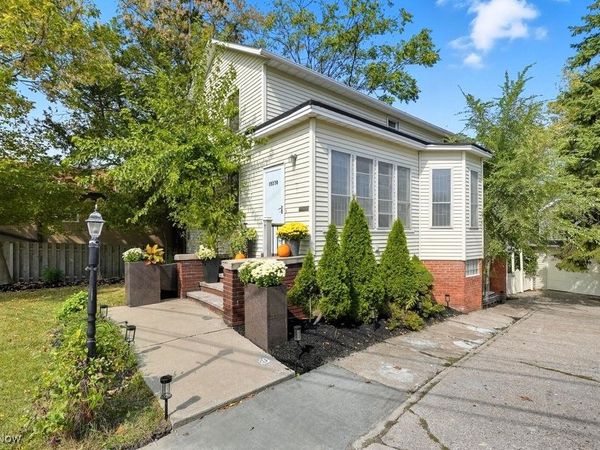 19270 Lorain Road, Fairview Park, OH 44126