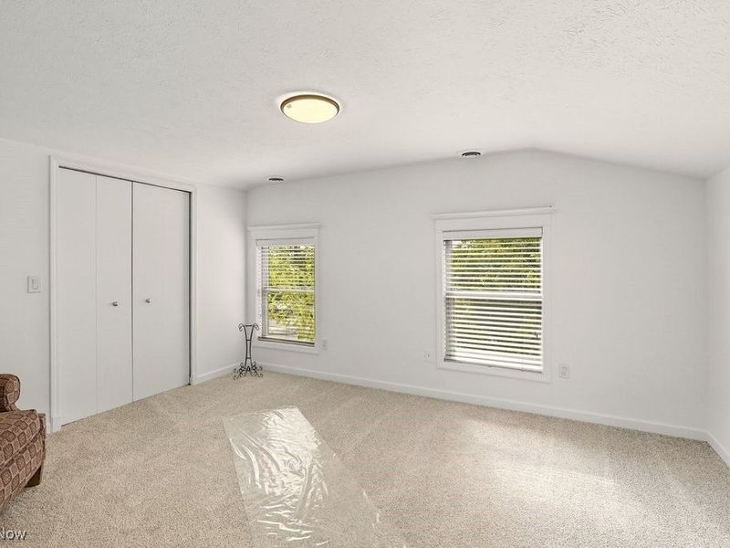 19270 Lorain Road, Fairview Park, OH 44126 Photo 12