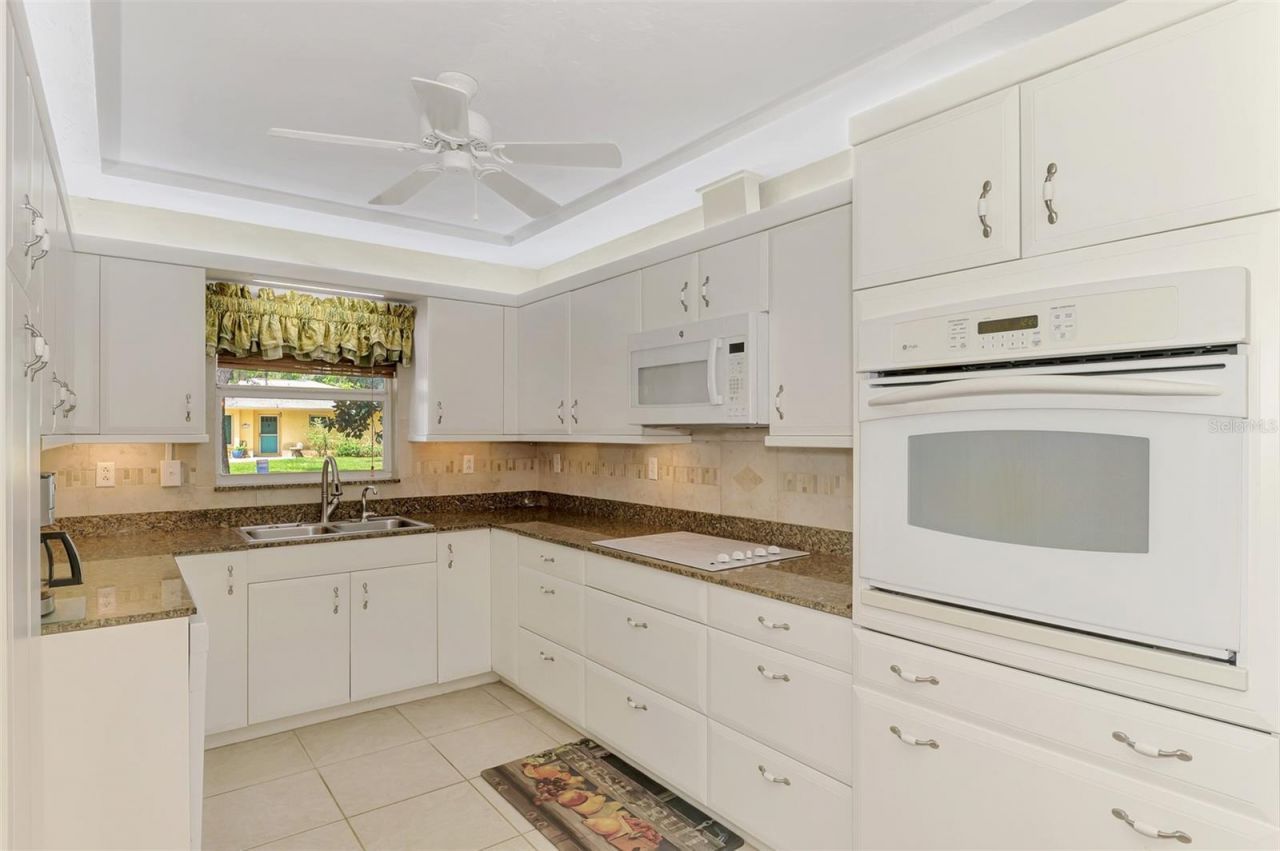 1150 Willis Avenue, Sarasota, FL 34232 Photo