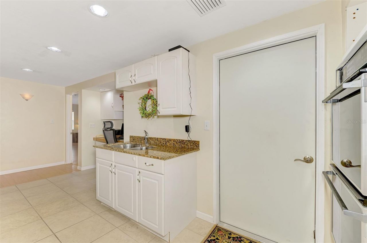 1150 Willis Avenue, Sarasota, FL 34232 Photo