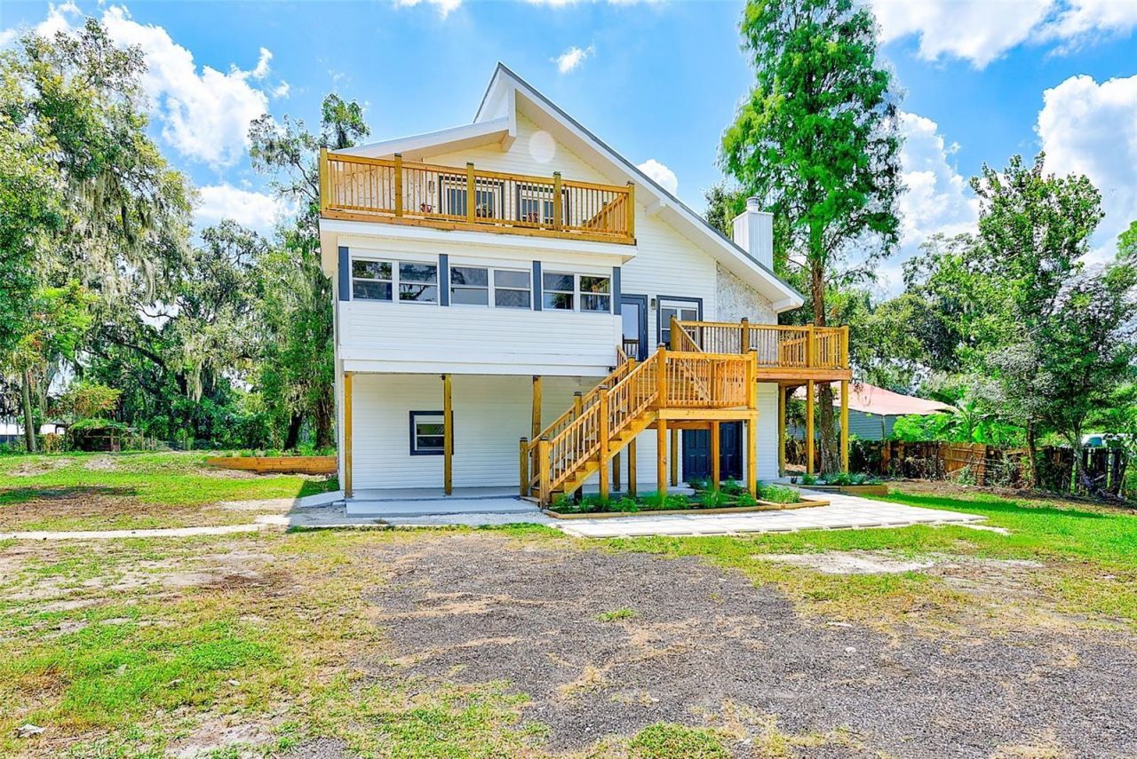 2003 W Sam Allen Road, Plant City, FL 33565 Photo