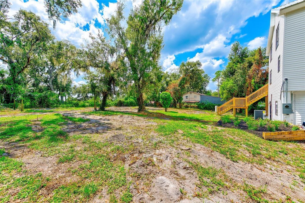 2003 W Sam Allen Road, Plant City, FL 33565 Photo