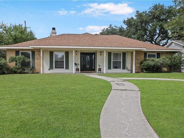 500 TANGLEWOOD Drive, Slidell, LA 70458