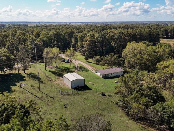 16033 Lawrence 2050, Miller, MO 65707