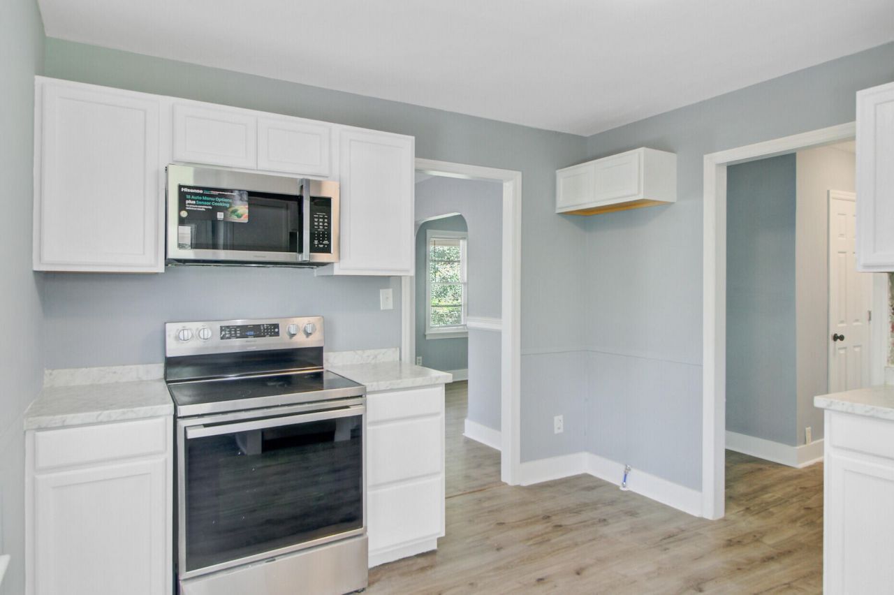 140 Weeks Avenue Photo 13