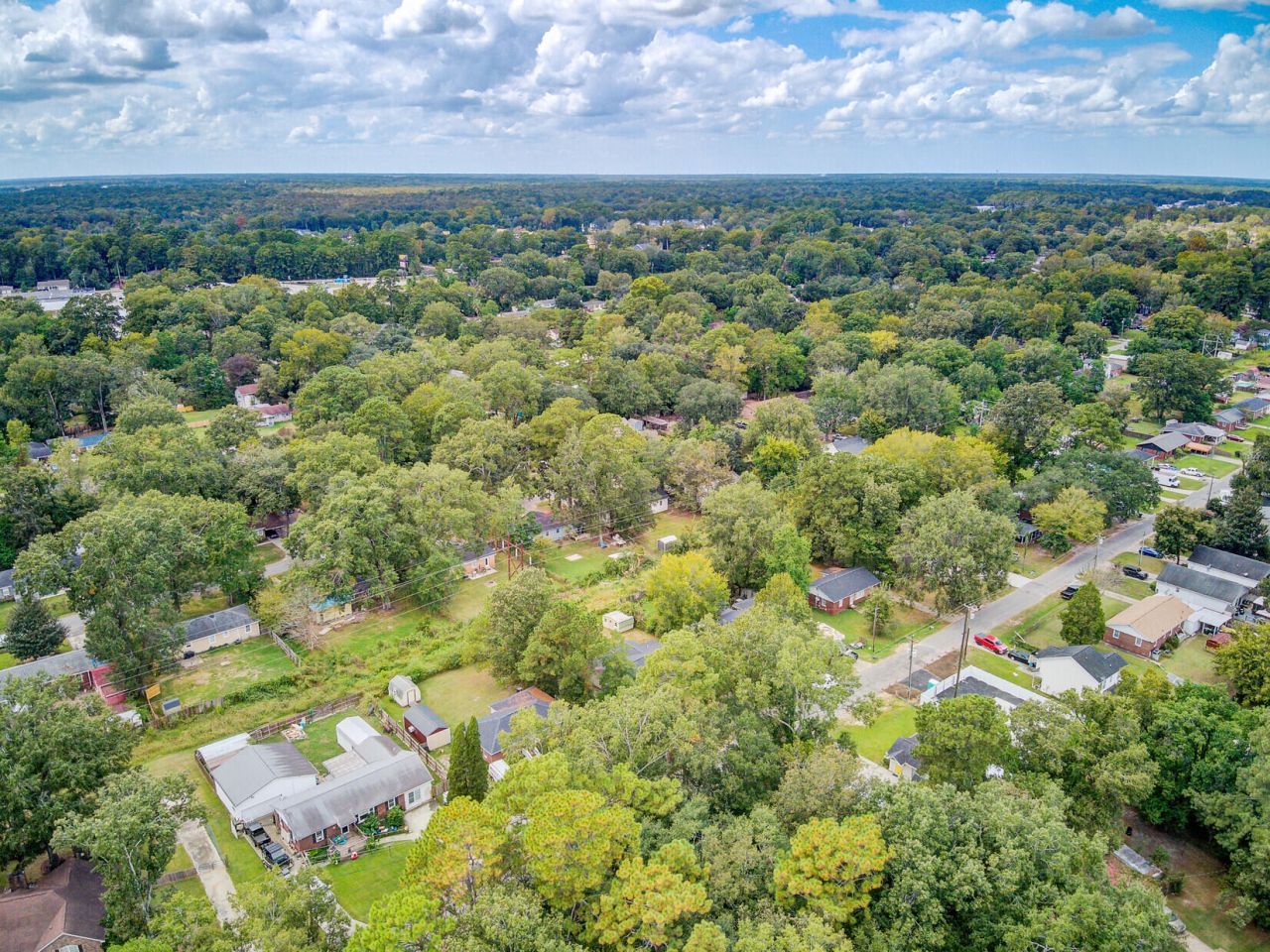 140 Weeks Avenue Photo 36