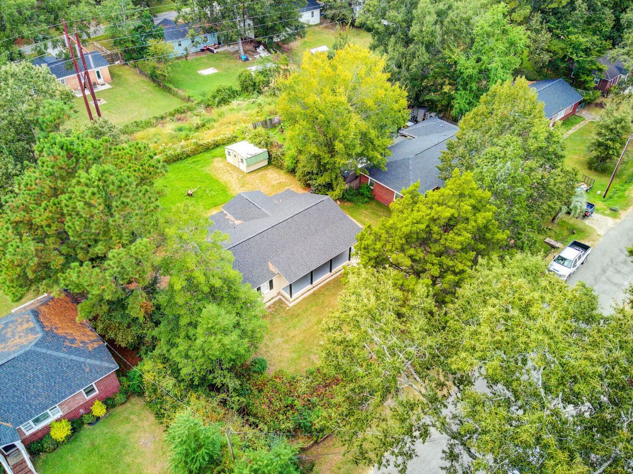 140 Weeks Avenue Photo 37