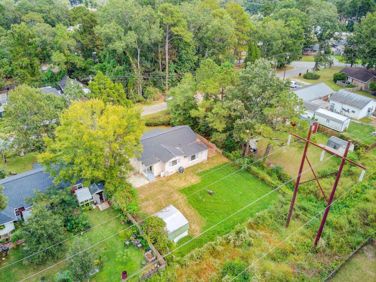 140 Weeks Avenue Photo 39