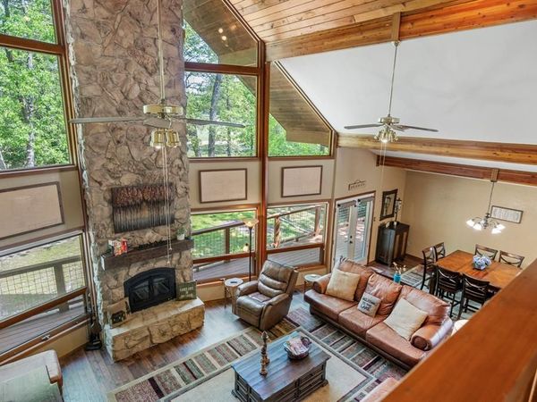 156 Spring Lake Knoll, Holly Lake Ranch, TX 75765