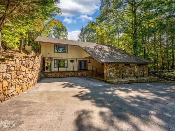 366 Saint Andrews Way, Gatlinburg, TN 37738