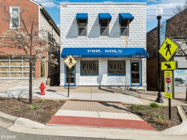 1224 N Green Street, McHenry, IL 60050