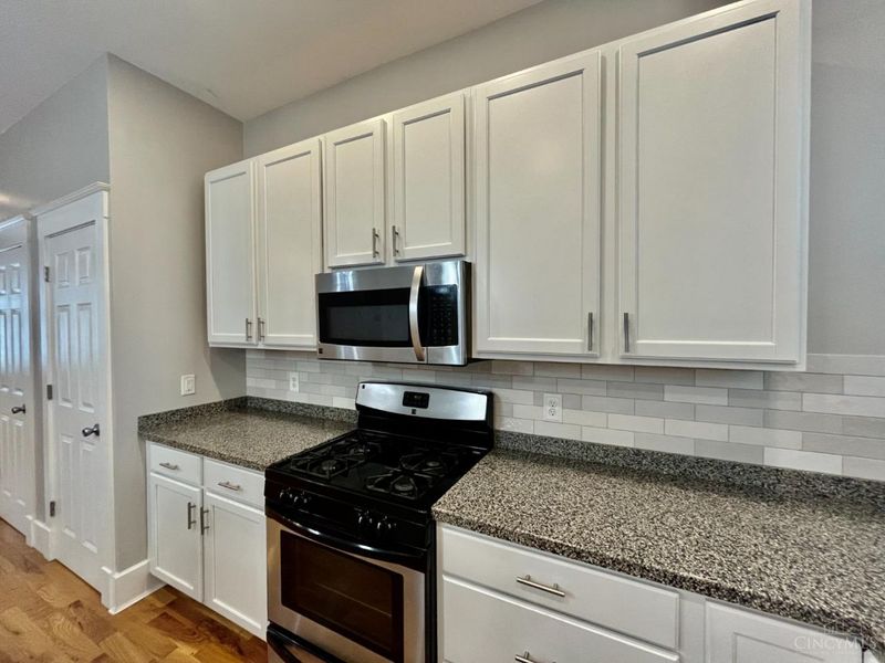 709 E McMillan Street, Unit 1, Cincinnati, OH 45206 Photo 11