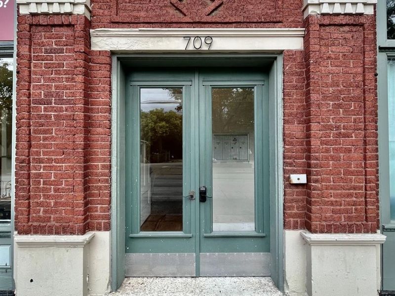 709 E McMillan Street, Unit 1, Cincinnati, OH 45206 Photo 2