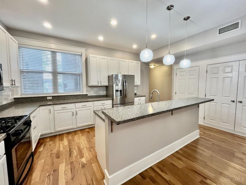 709 E McMillan Street, Unit 1, Cincinnati, OH 45206 Photo 8