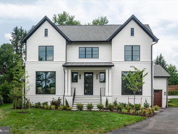 1104 SHARON COURT, MCLEAN, VA 22101