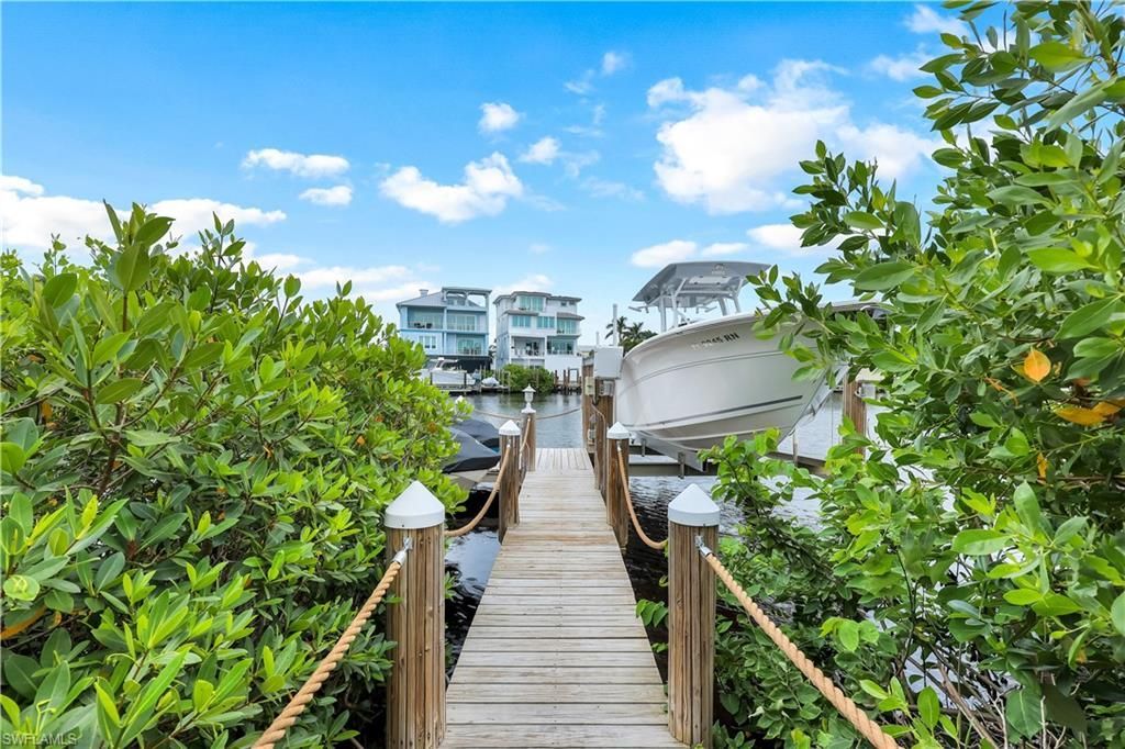 27749 Hickory Blvd, Bonita Springs, FL 34134 Photo