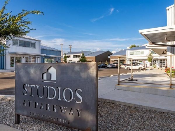 1189 Parkway Drive, Unit B2, Santa Fe, NM 87507