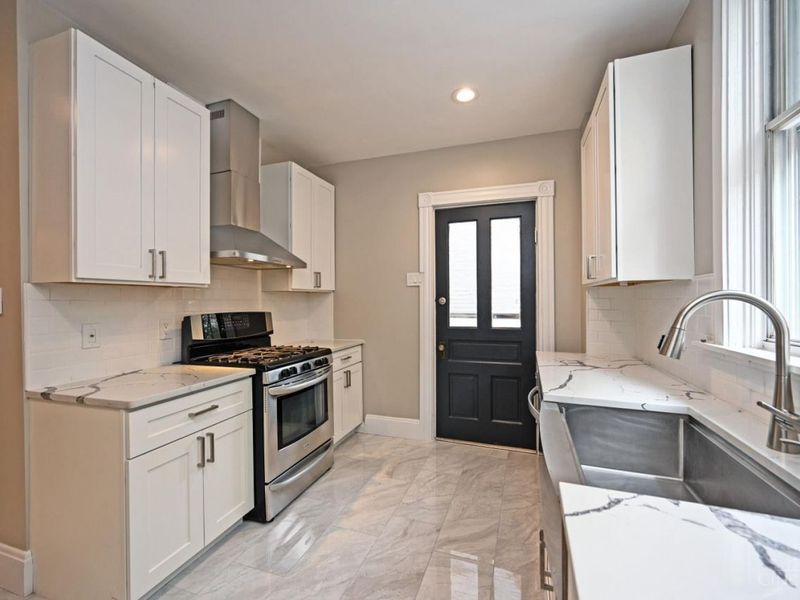 1739 Chase Avenue, Cincinnati, OH 45223 Photo 17