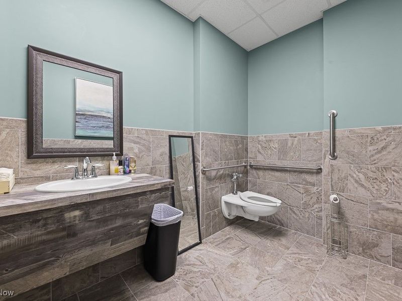 822 Kumho Drive, Unit 201, Fairlawn, OH 44333 Photo 19