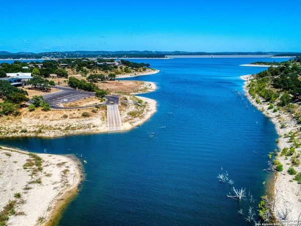 407 Nancy, Canyon Lake, TX 78133