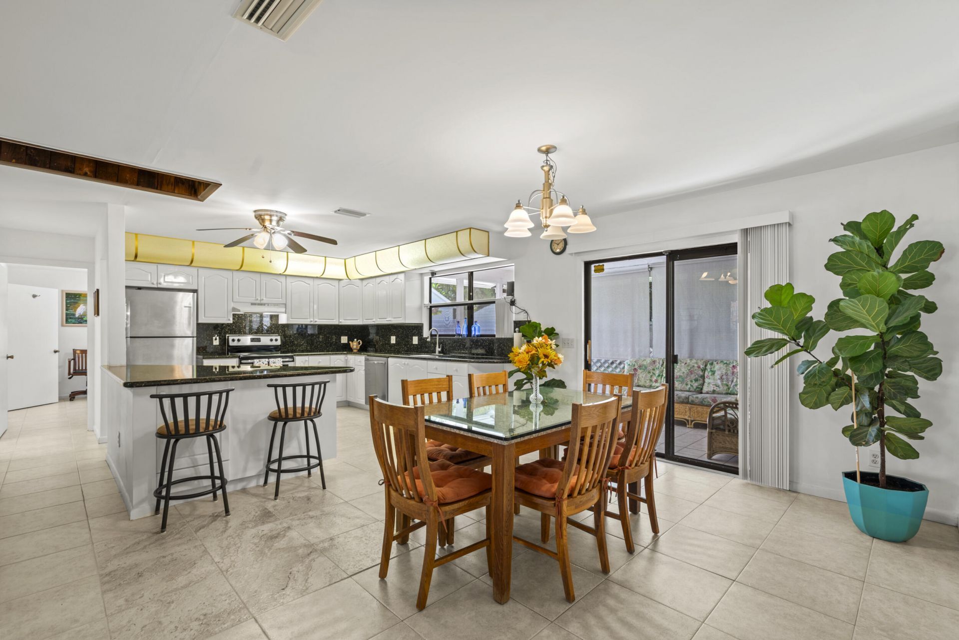 1915 Eucalyptus Avenue, Fort Pierce, FL 34949 Photo