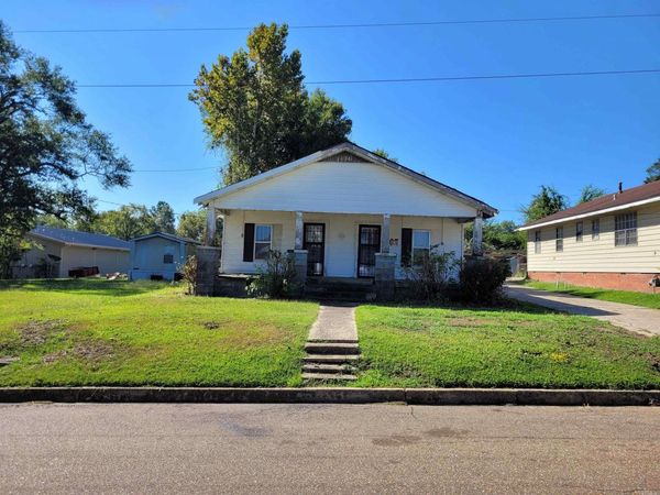 1009 E First Street, El Dorado, AR 71730