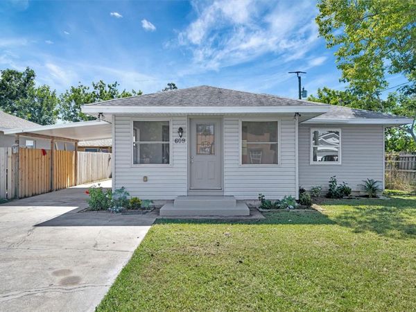 609 25TH AVENUE W, BRADENTON, FL 34205