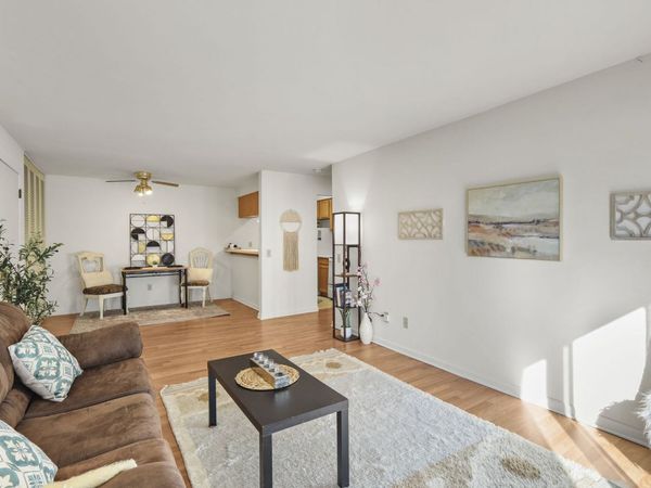 4318 Melody Lane, Unit 204, Madison, WI 53704