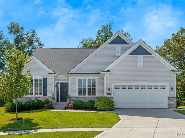 905 Upland Court, O'Fallon, MO 63368