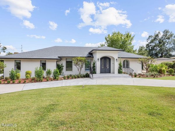 223 Beverly Drive, Lafayette, LA 70503