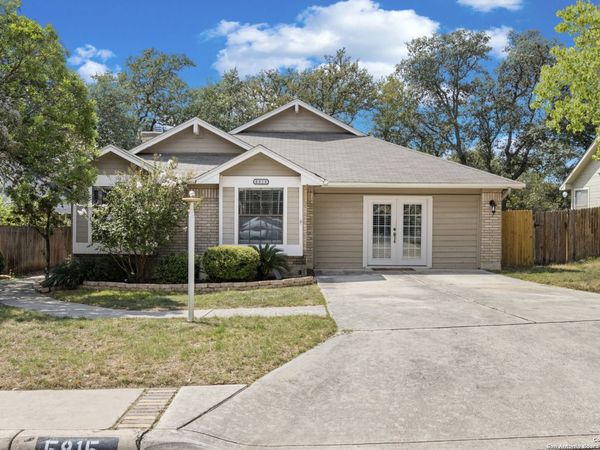 5815 Timberhurst, San Antonio, TX 78250