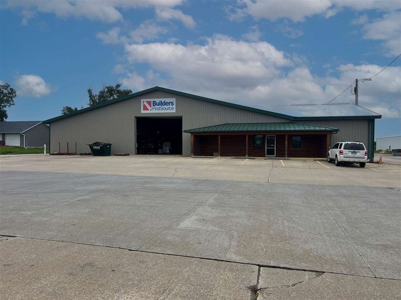 4369 Spencers Grove Rd, Walker, IA 52352 Main Photo