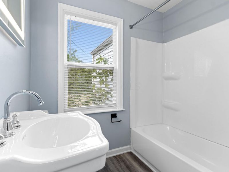 73 N Everett Avenue, Columbus, OH 43213 Photo 11