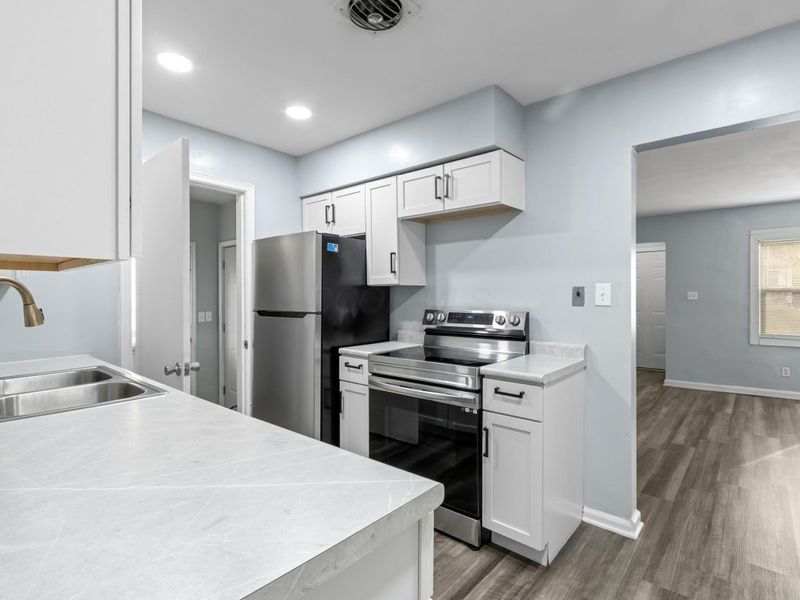 73 N Everett Avenue, Columbus, OH 43213 Photo 3