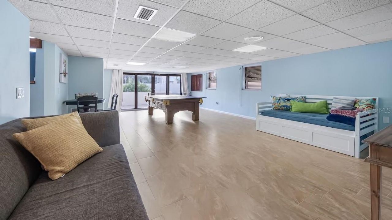 102 East Circle, New Smyrna Beach, FL 32169 Photo