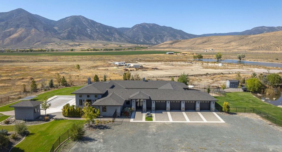 2960 Oasis Springs Road, Minden, NV 89423 Photo