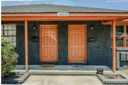 1820 Iris Street photo 4