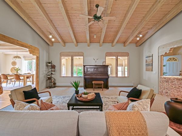 5 Vereda Corta, Santa Fe, NM 87507