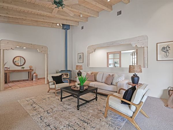 5 Vereda Corta, Santa Fe, NM 87507